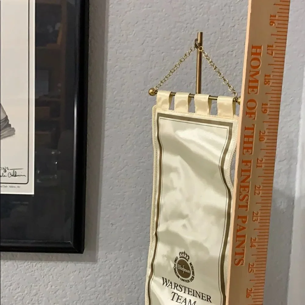 Warsteiner Beer Team Flag  Chain And Stand Holder Bar Accessories Gold White
